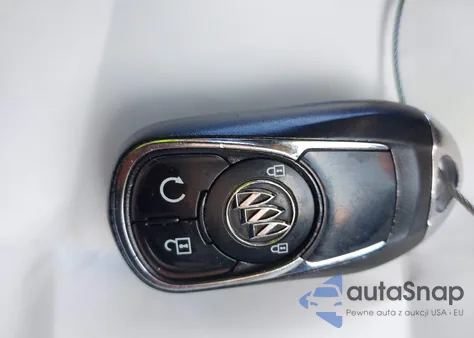 2018 Buick Regal Tourx Preferred из США, поврежденный, VIN W04GU8SX8J1065146